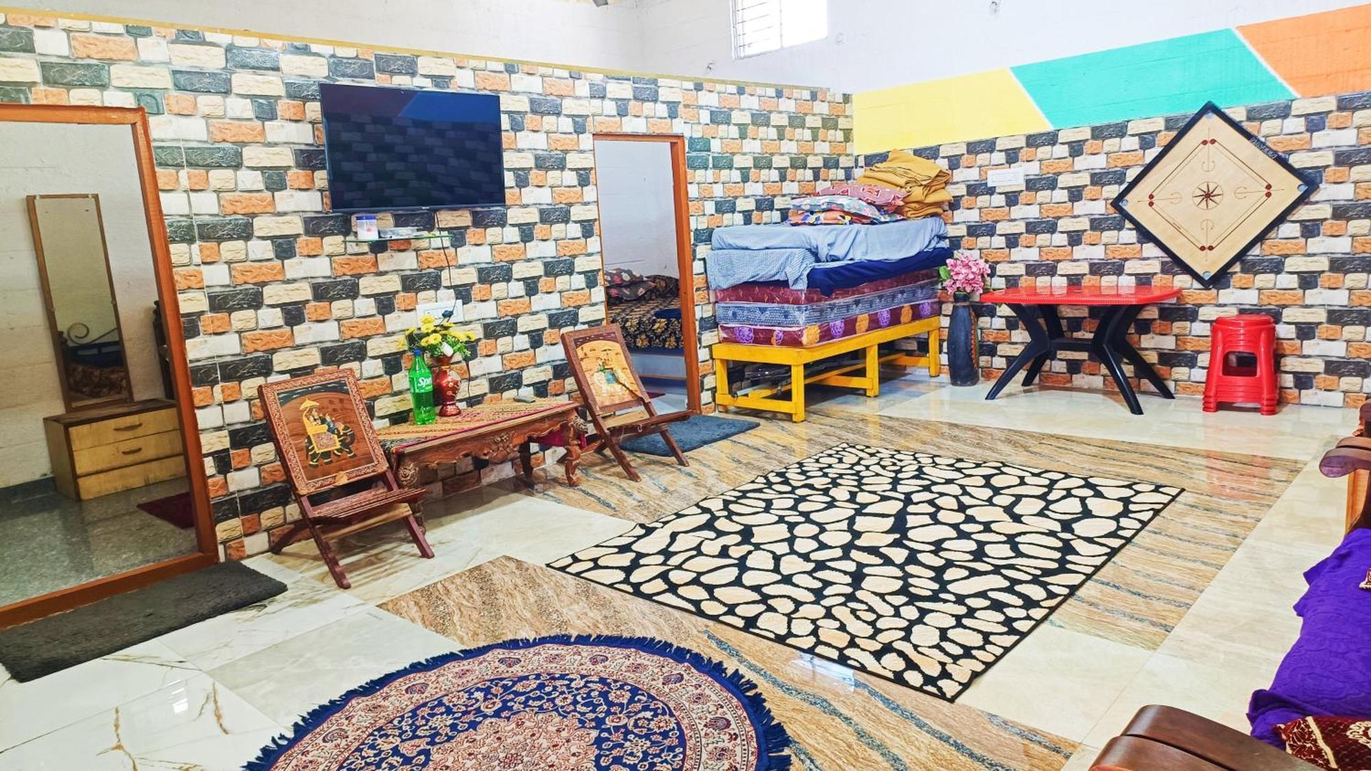 Sahara Family Homestay Mysuru Zewnętrze zdjęcie