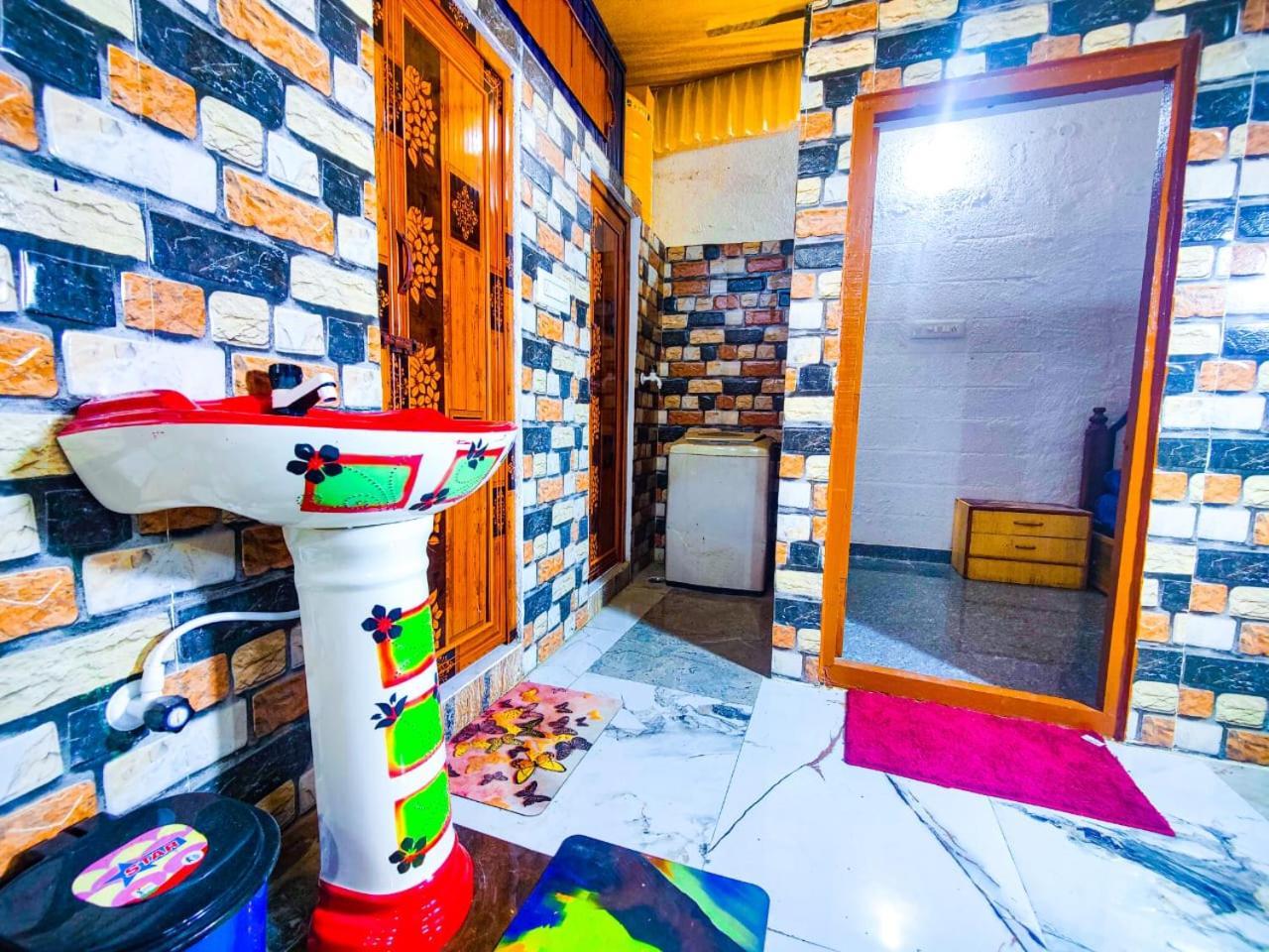 Sahara Family Homestay Mysuru Zewnętrze zdjęcie